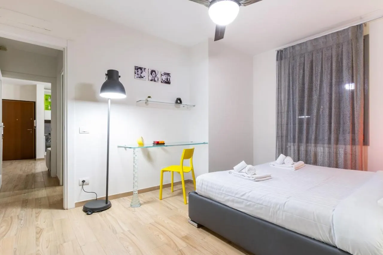 Colorful Boccaccio Apartment Florencia Italia