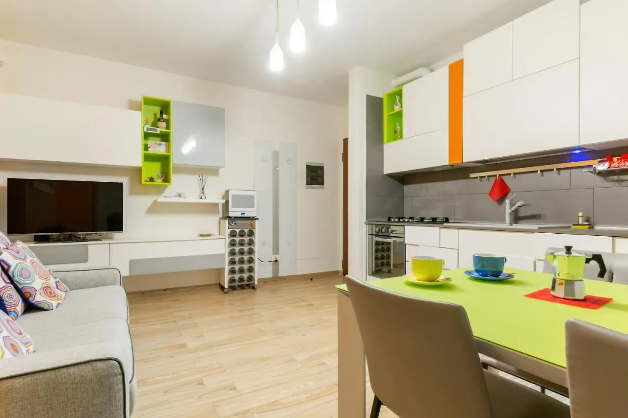 פירנצה Colorful Boccaccio Apartment