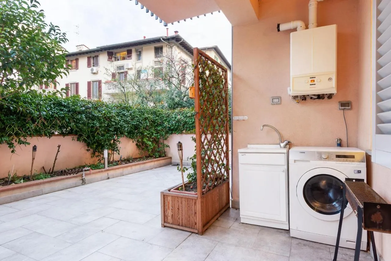 Colorful Boccaccio Apartment Φλωρεντία
