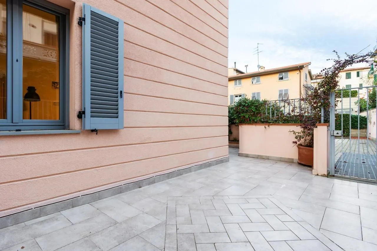 Colorful Boccaccio Apartment Φλωρεντία